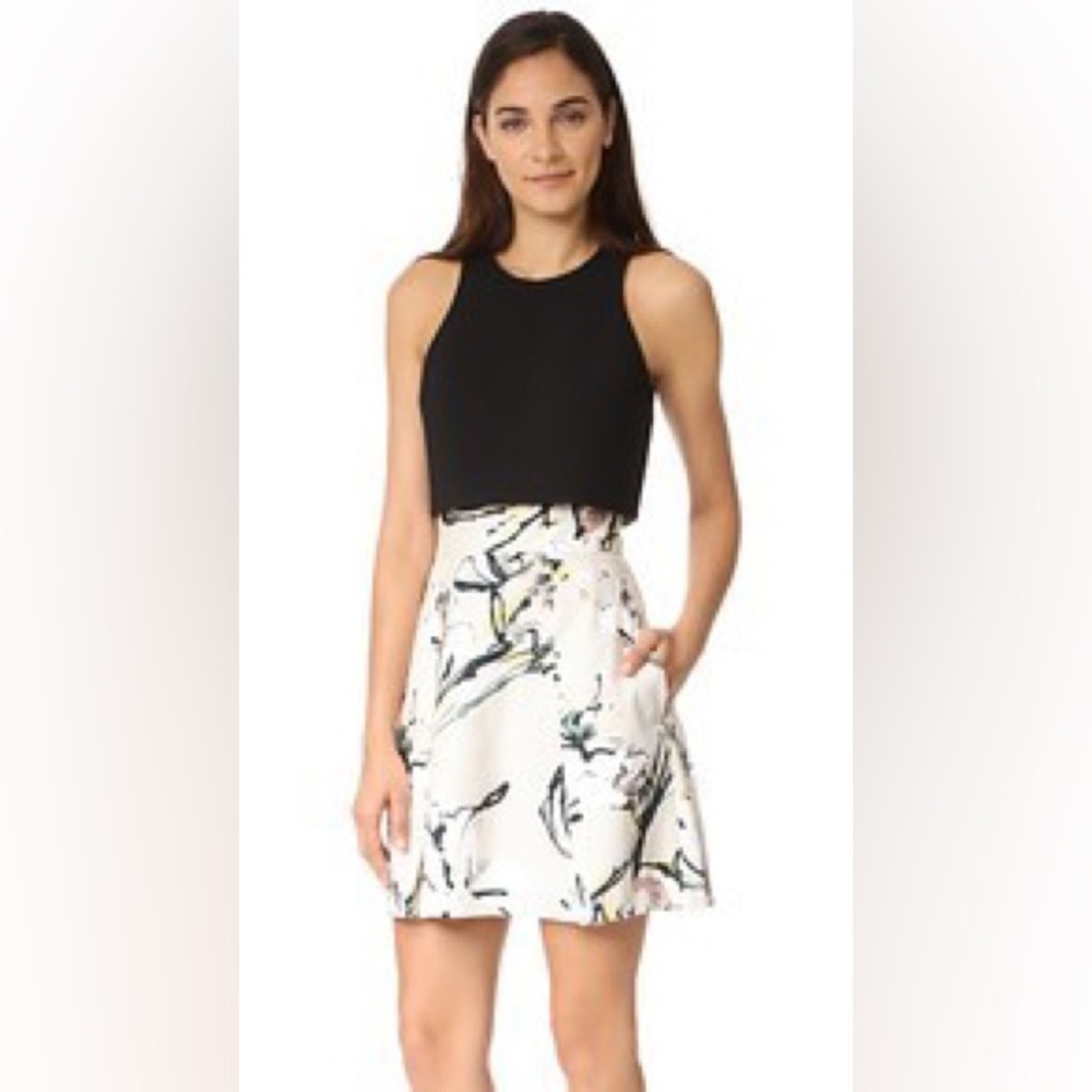 Black halo sanibel two piece set. GORGEOUS in perfect condition, never w…